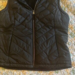 Free Country Women's Black Chevron Quilted Vest